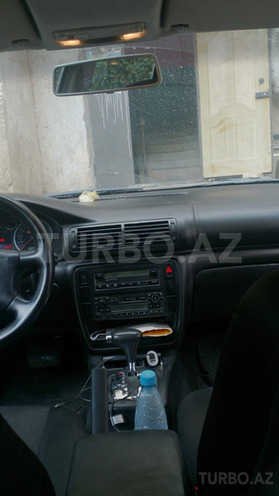 Volkswagen Passat 2001, 260,000 km - 1.8 l - Bakı