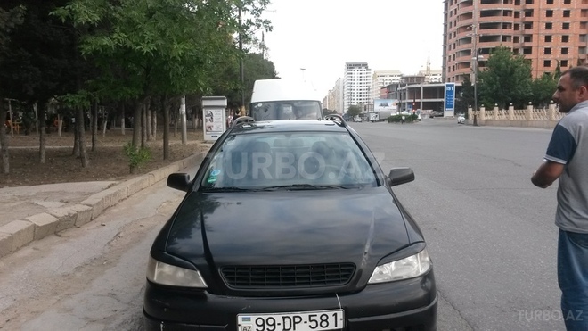 Opel Astra 1998, 300,000 km - 2.0 л - Bakı