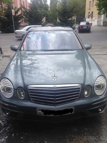 Mercedes E 320 2004, 215,000 km - 3.2 l - Bakı