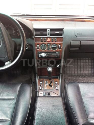 Mercedes C 230 1998, 260,000 km - 2.3 l - Bakı
