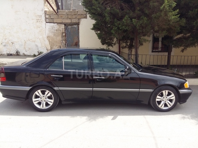 Mercedes C 230 1998, 260,000 km - 2.3 l - Bakı