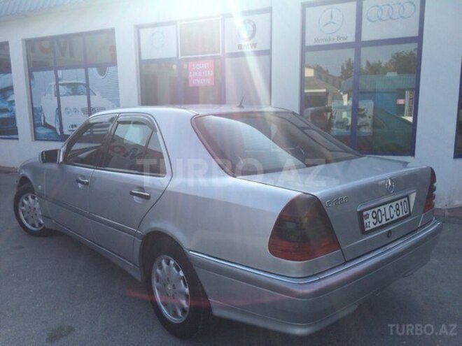 Mercedes C 220 1998, 290,000 km - 2.2 л - Sumqayıt