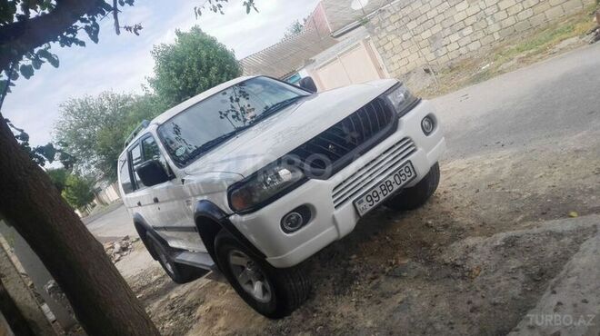 Mitsubishi Montero 2002, 173,800 km - 3.0 l - Bakı