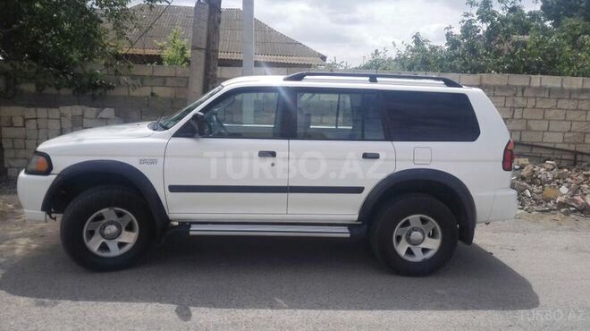 Mitsubishi Montero 2002, 173,800 km - 3.0 l - Bakı