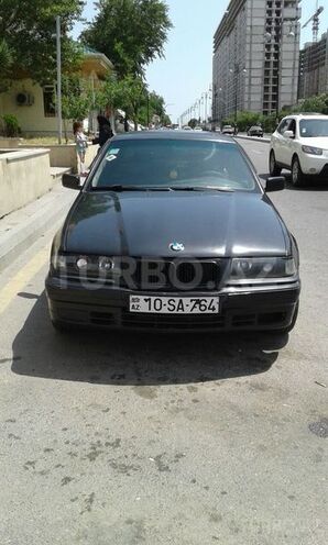 BMW 318 1992, 450,000 km - 1.8 l - Bakı