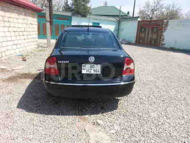 Volkswagen Passat 2001, 272,986 km - 1.8 л - Quba