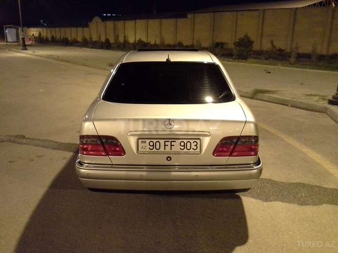 Mercedes E 240 1998, 133,000 km - 2.4 л - Bakı