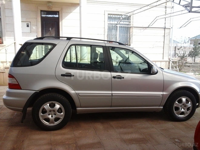 Mercedes ML 350 2002, 240,000 km - 3.7 l - Bakı