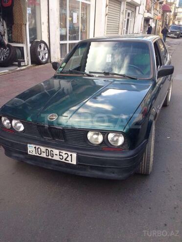 BMW 318 1984, 300,000 km - 1.8 l - Bakı