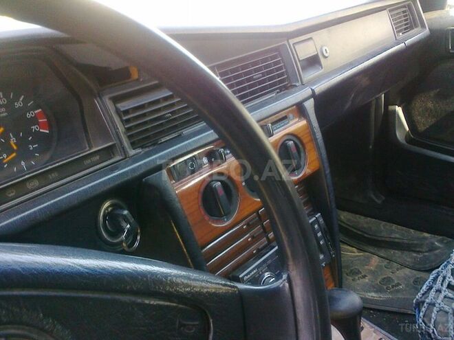 Mercedes 190 1992, 259,000 km - 2.0 l - Sumqayıt