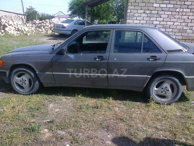 Mercedes 190 1992, 259,000 km - 2.0 l - Sumqayıt