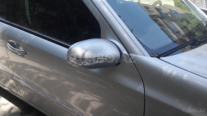 Mercedes E 270 2002, 166,000 km - 2.7 l - Bakı