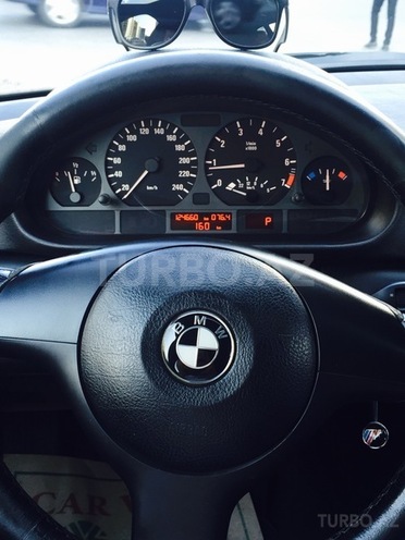 BMW 320 2001, 124,000 km - 2.2 l - Bakı