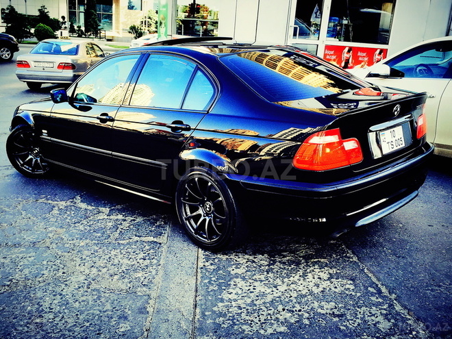 BMW 320 2001, 124,000 km - 2.2 l - Bakı