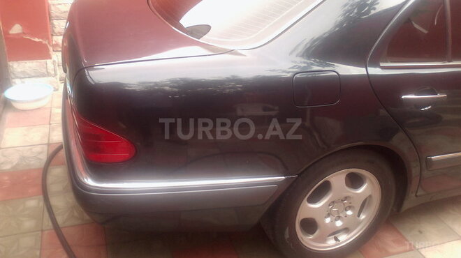 Mercedes E 230 1995, 300,000 km - 2.3 l - Sumqayıt