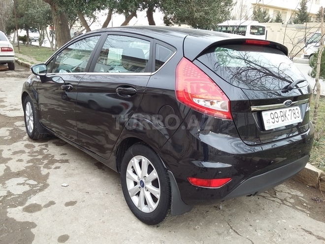 Ford Fiesta 2011, 78,000 km - 1.4 l - Bakı