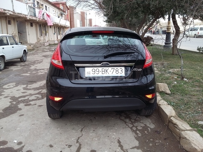 Ford Fiesta 2011, 78,000 km - 1.4 l - Bakı
