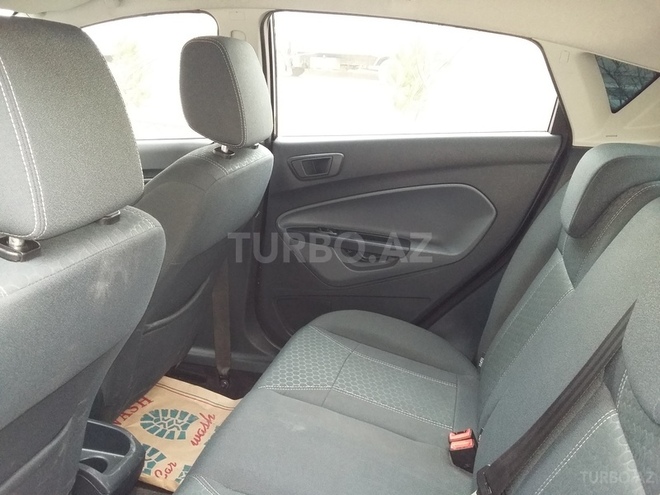 Ford Fiesta 2011, 78,000 km - 1.4 l - Bakı
