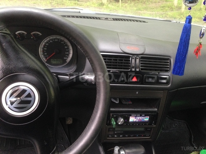 Volkswagen Bora 2001, 26,400 km - 1.6 l - Şamaxı