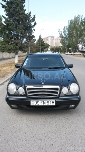 Mercedes E 240 1999, 257,000 km - 2.4 l - Sumqayıt