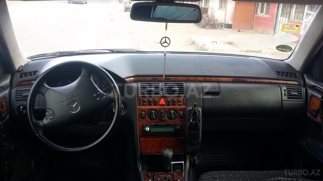 Mercedes E 280 2000, 236,350 km - 2.8 l - Bakı