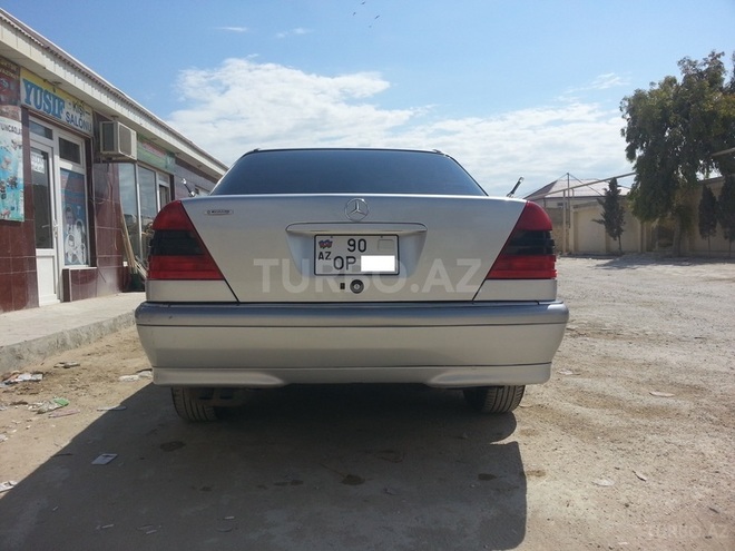 Mercedes C 230 1997, 268,560 km - 2.3 l - Bakı