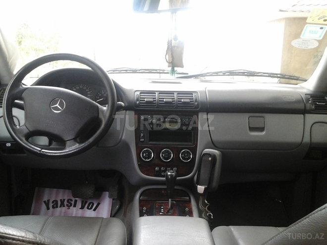 Mercedes ML 320 2002, 240,000 km - 3.2 l - Bakı