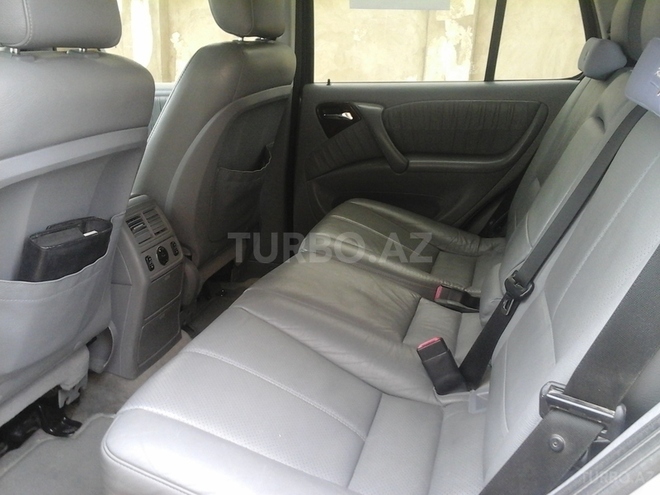 Mercedes ML 320 2002, 240,000 km - 3.2 l - Bakı
