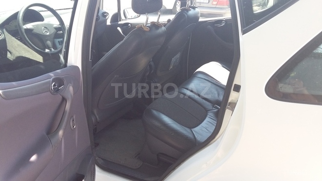 Mercedes A 160 2002, 132,000 km - 1.6 л - Bakı