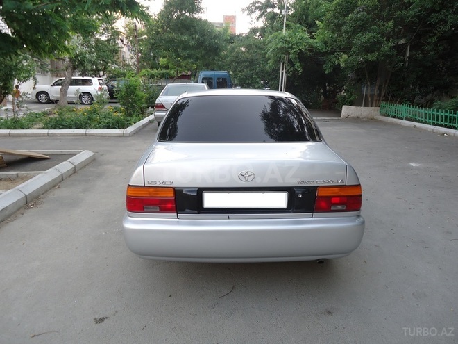 Toyota Corolla 1996, 187,654 km - 1.6 л - Bakı