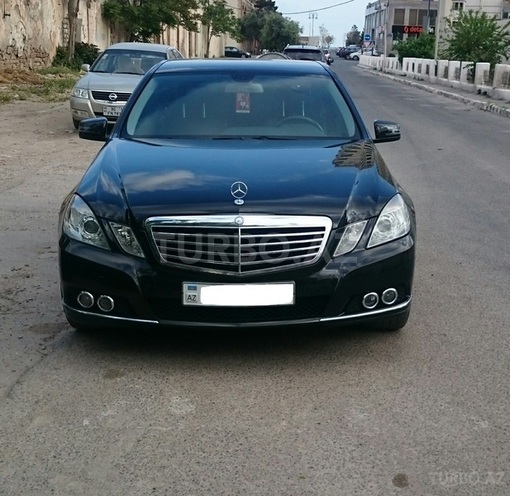 Mercedes E 220 2011, 135,000 km - 2.2 л - Bakı