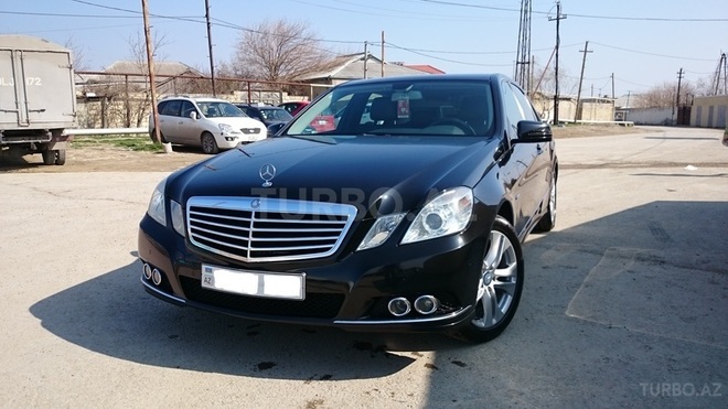 Mercedes E 220 2011, 135,000 km - 2.2 л - Bakı