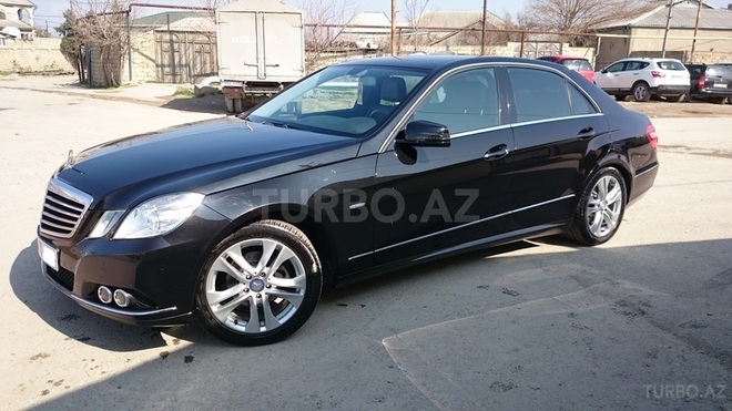 Mercedes E 220 2011, 135,000 km - 2.2 л - Bakı