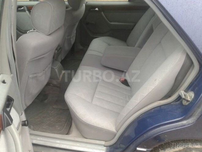 Mercedes E 220 1995, 2,500,000 km - 2.2 l - Bakı