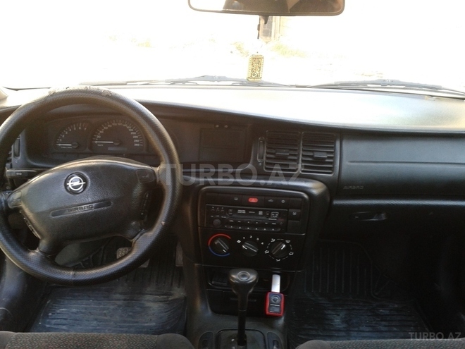 Opel Vectra 1999, 290,000 km - 0.3 l - Bakı