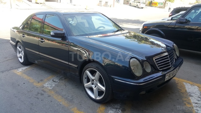 Mercedes E 270 2000, 310,000 km - 2.7 l - Bakı