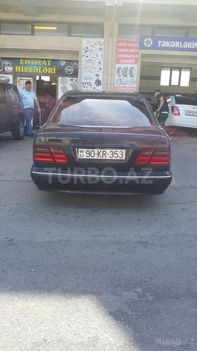 Mercedes E 270 2000, 310,000 km - 2.7 l - Bakı