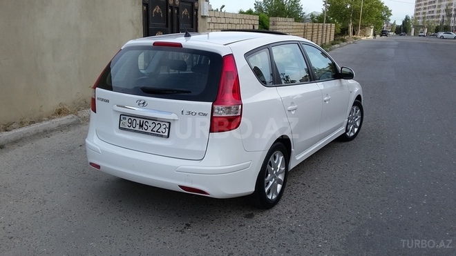 Hyundai i30 2011, 42,000 km - 1.6 л - Bakı