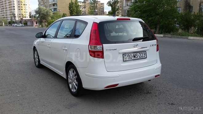 Hyundai i30 2011, 42,000 km - 1.6 л - Bakı