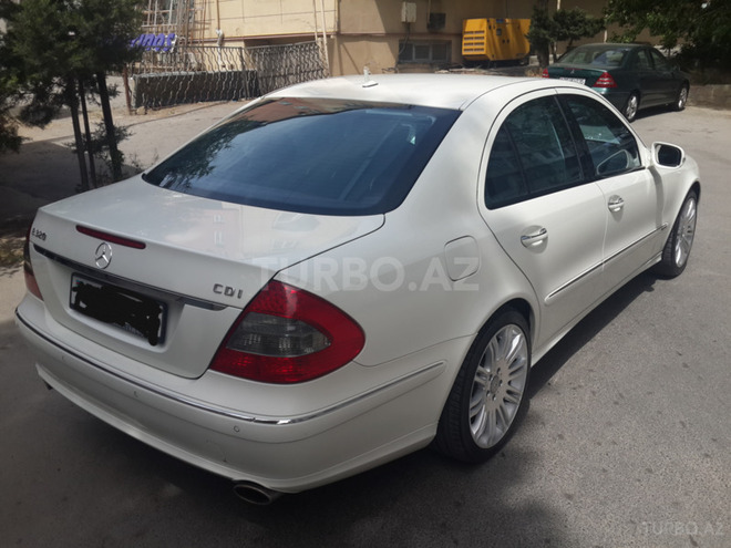 Mercedes E 320 2006, 130,000 km - 3.2 l - Bakı