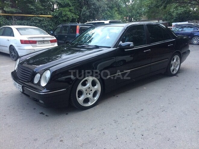 Mercedes E 270 2001, 240,000 km - 2.7 l - Bakı