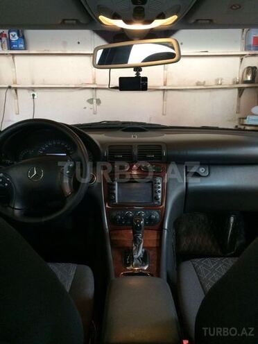 Mercedes C 200 2000, 260,000 km - 2.0 л - Bakı