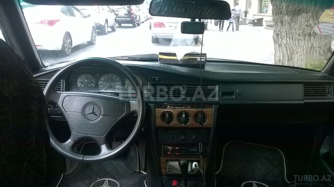 Mercedes 190 1992, 37,000 km - 2.0 л - Bakı