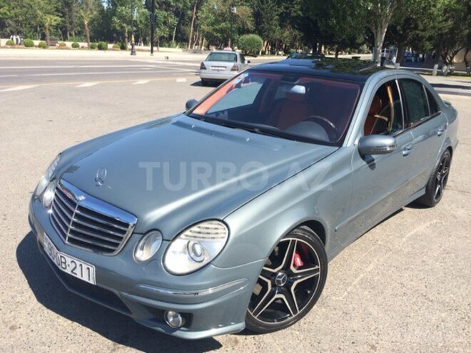 Mercedes E 320 2004, 133,000 km - 3.2 l - Bakı