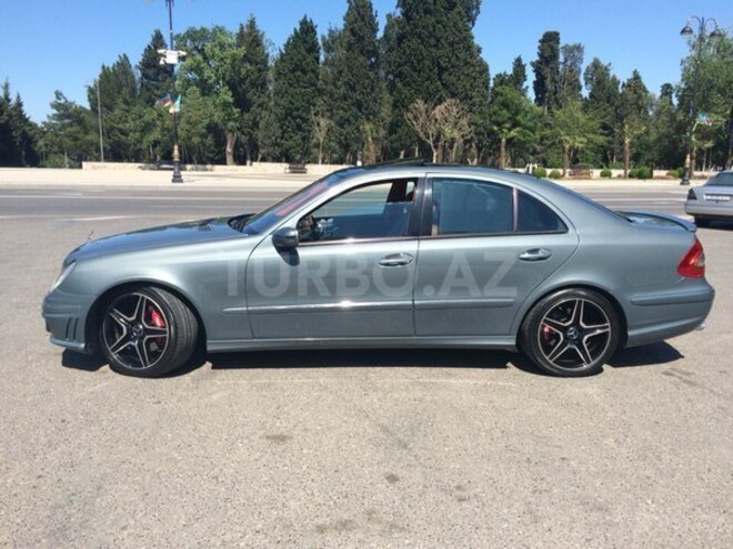 Mercedes E 320 2004, 133,000 km - 3.2 l - Bakı