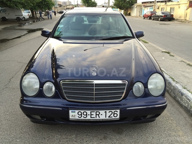 Mercedes E 240 1999, 215,000 km - 2.4 л - Bakı