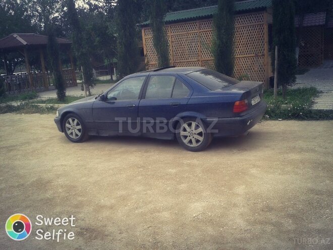 BMW 320 1994, 238,400 km - 0.2 l - Bakı
