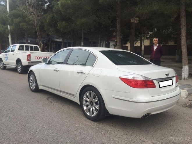 Hyundai Genesis 2010, 128,000 km - 3.8 l - Sumqayıt