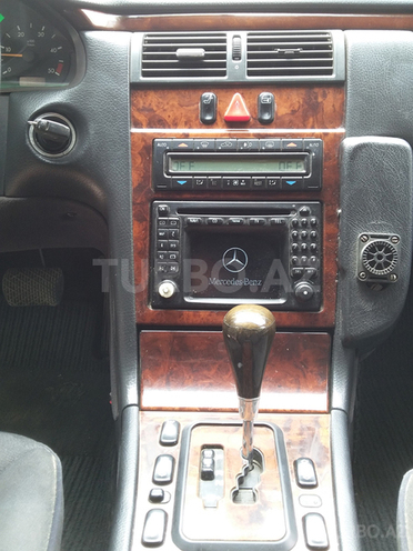 Mercedes E 320 2000, 246,581 km - 3.2 l - Xırdalan
