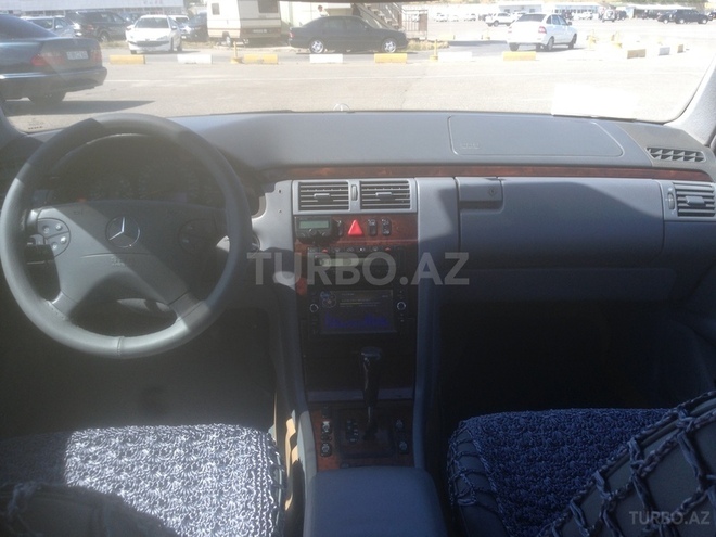 Mercedes E 270 2000, 375,000 km - 2.7 l - Bakı